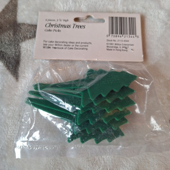 Wilton Christmas Cake Cupcake Picks Trees 6 Pieces Sealed Package Vintage - Picture 3 of 5
